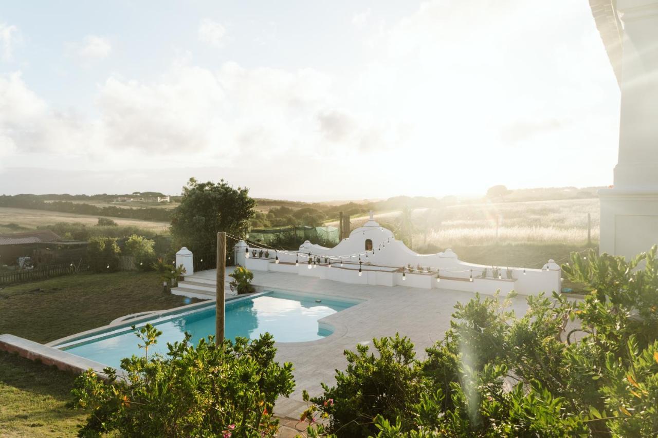 Dreamsea Surf Guest House Gouveia  エクステリア 写真